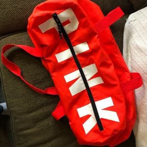 VS PINK DUFFLE BAG